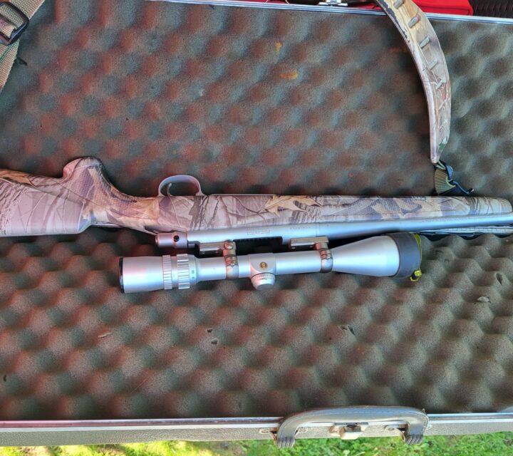 Carabine 300 ultra mag crosse synt camo comme neuf