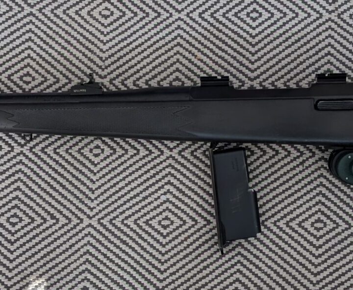 Carabine Browning a bolt en calibre 300 win mag. Bonne condition.