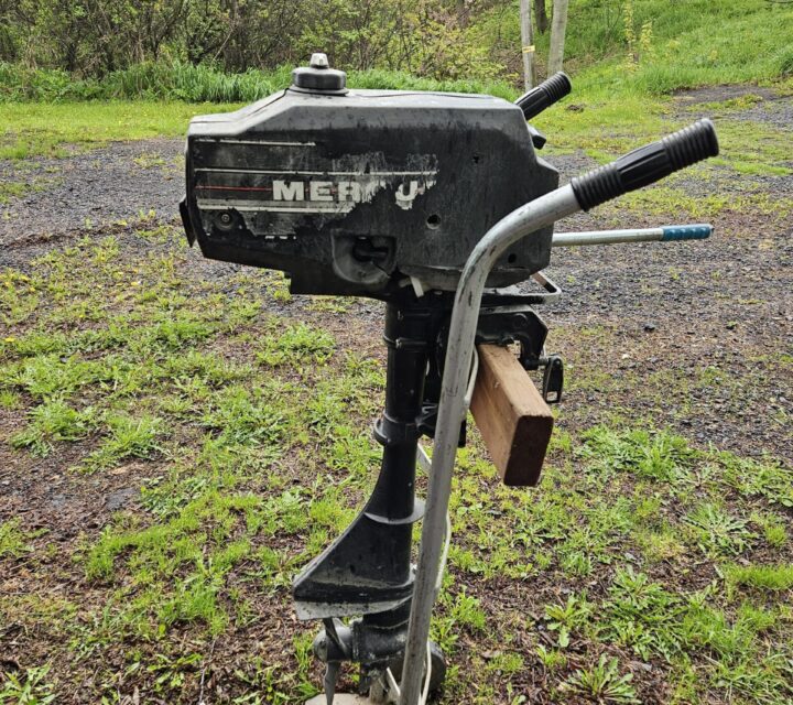 Moteur essence Mercury 2.2 fonctionne