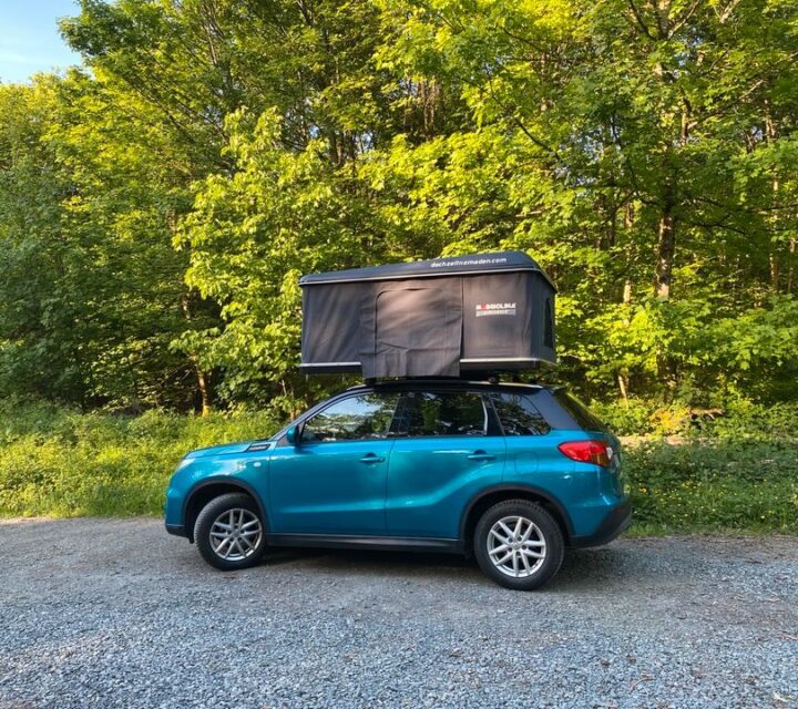 tente de toit est une tente de toit à coque rigide Autohome Maggiolina Airlander Plus Medium de 2018 et en bon état. Le nouveau prix est de 3 539 euros. La tente de toit est entièrement fonctionnelle et ne présente aucun défaut majeur.