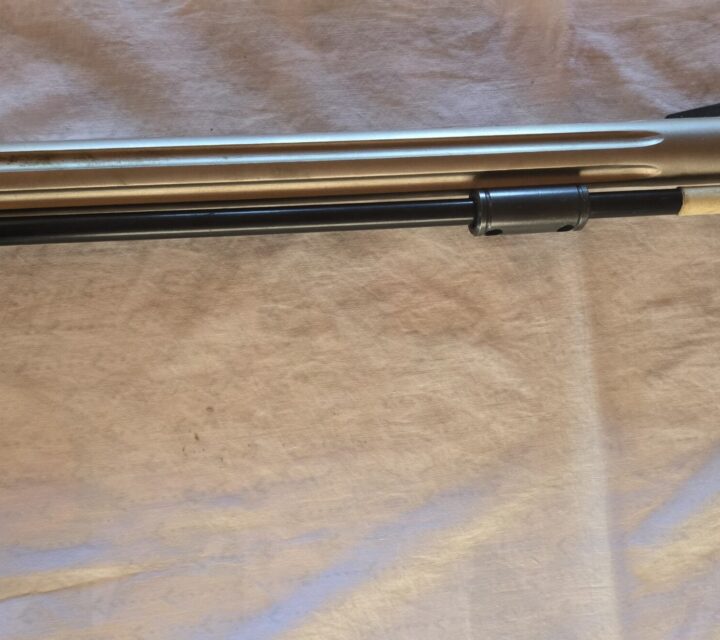 Fusil poudre noir tradition calibre 50 viens avec poudre et plombs