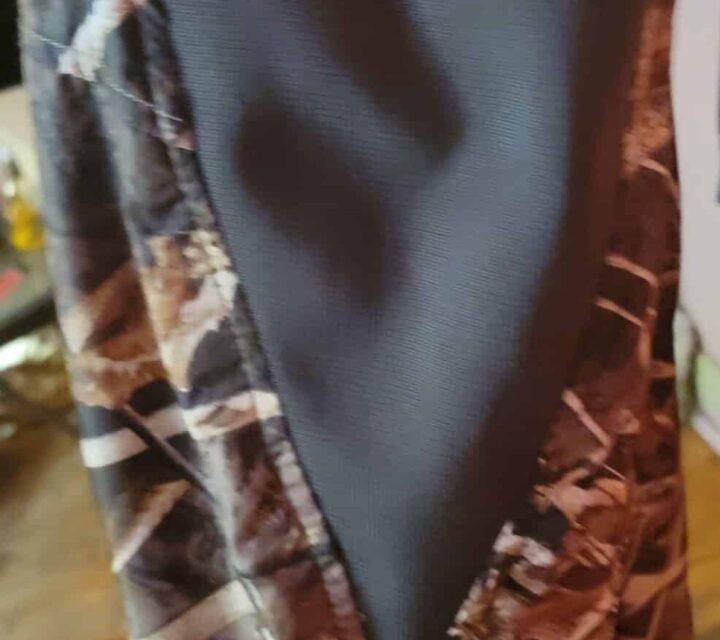 Salopette de chasse (grandeur très difficile à trouver en magasin).