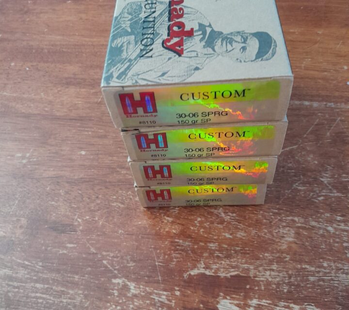 A VENDRE MUNITIONS CAL 30-06 DEMANDE 50$ LA BOITE
