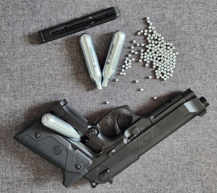 Beretta .177 Co2 comme neuf.