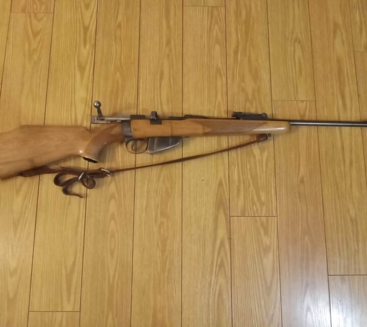 Carabine 303 british harrington et richards mécanisme à verrou la crosse à été refait