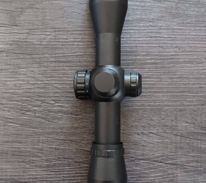 Je vends mon telescope darbalete neuf jamais utilisé et aucune graffigne dessus. C un scorpion optics sv 3×32 ir avec les points de chaques ligne du réticule qui est illuminé.