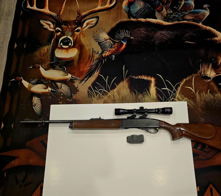 A déjà subi un bris où la crosse et réparer par un armurier.