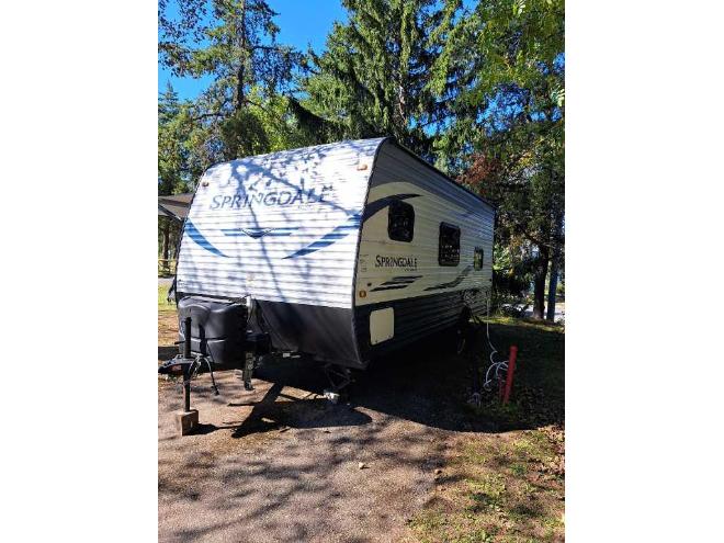 Roulotte Springdale Mini 21 pieds 2021 à vendre 20 000$ (négociable un peu)