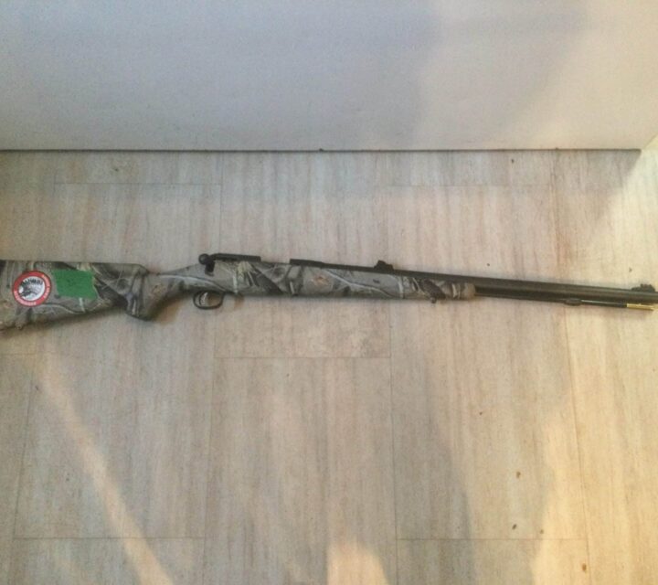 Aussi je vend magnifique sac en cuir avec équipement complet pour la carabine comprenant entre autres plomb