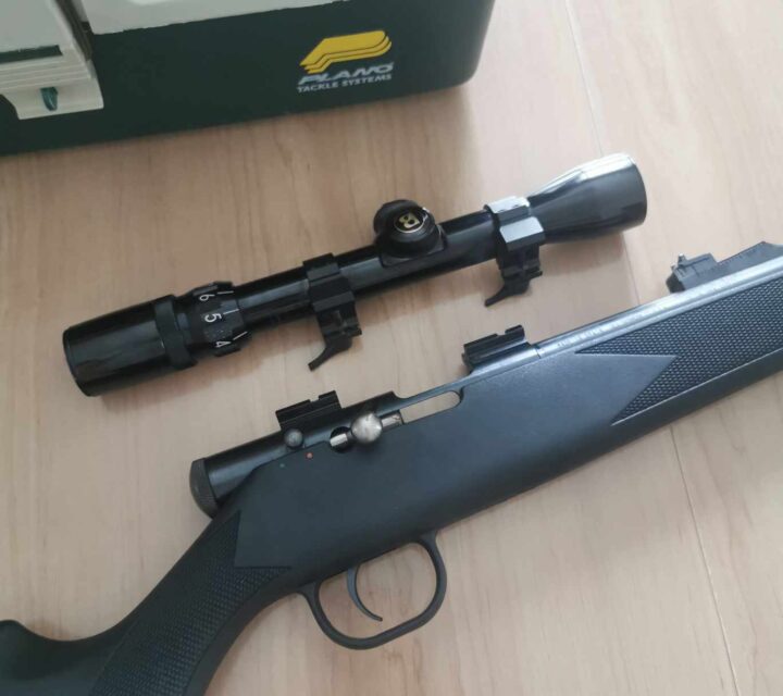 Fusil poudre noire calibre .50 qui accepte 100gr de poudre. Marque Tradition