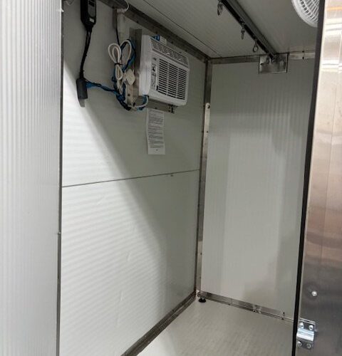 Lincontournable pour garder votre gibier et vos provisions bien fraîches en pleine nature!