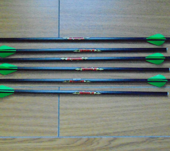 Communiquer par émail svp.