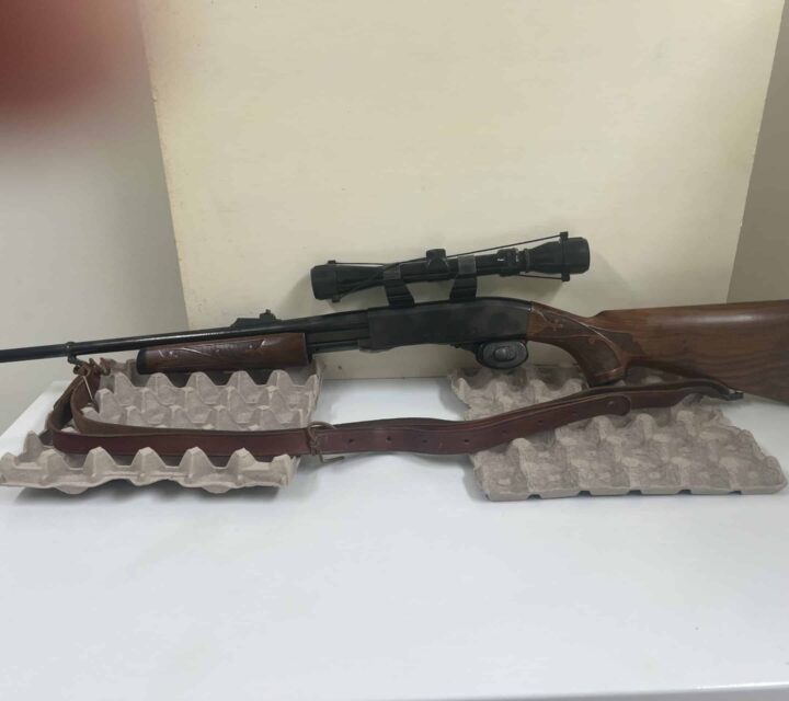 Carabine Remington 30 06 Model 7600 Pompe. Avec ceinture