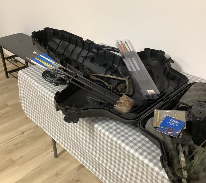 aussi etui de transport rigide