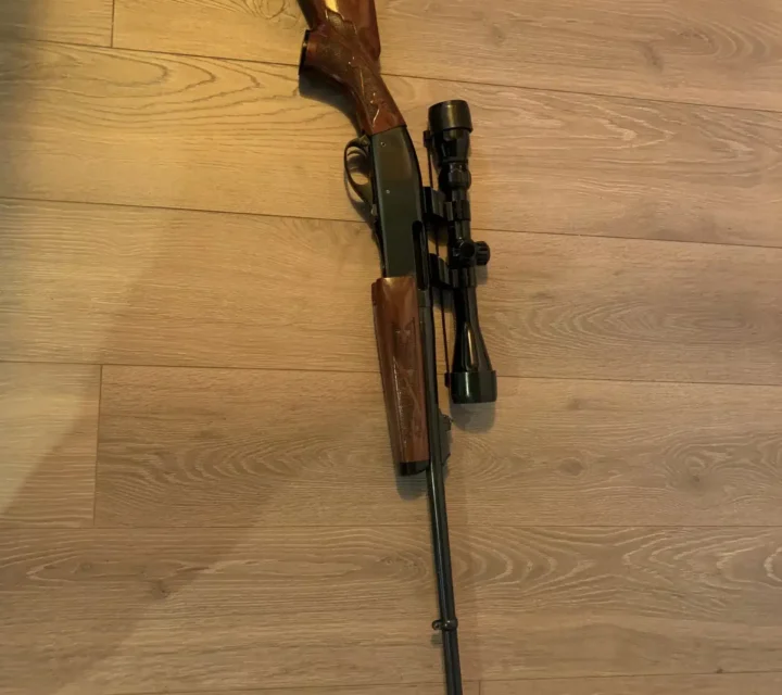 Carabine 270 Win à pompe modèle 2600 très rapide et très propre