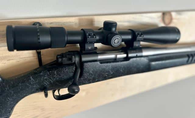 Winchester 70 Coyote Light SR 270 WSM en TB condition peu utilisée. $2200 neuf. Control round feed er Fabriqué en Portugal.