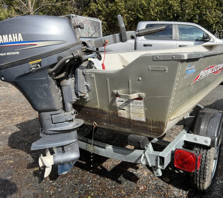 Chaloupe Princecraft Scamper 14 pieds 2018 avec remorque 2023 galvanisé et moteur Yamaha 6 hp 4 temps 2010