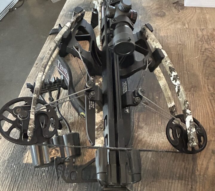 Arbalete Ten Point Siege RS410 comme neuve toute équipee fleche sac de transport