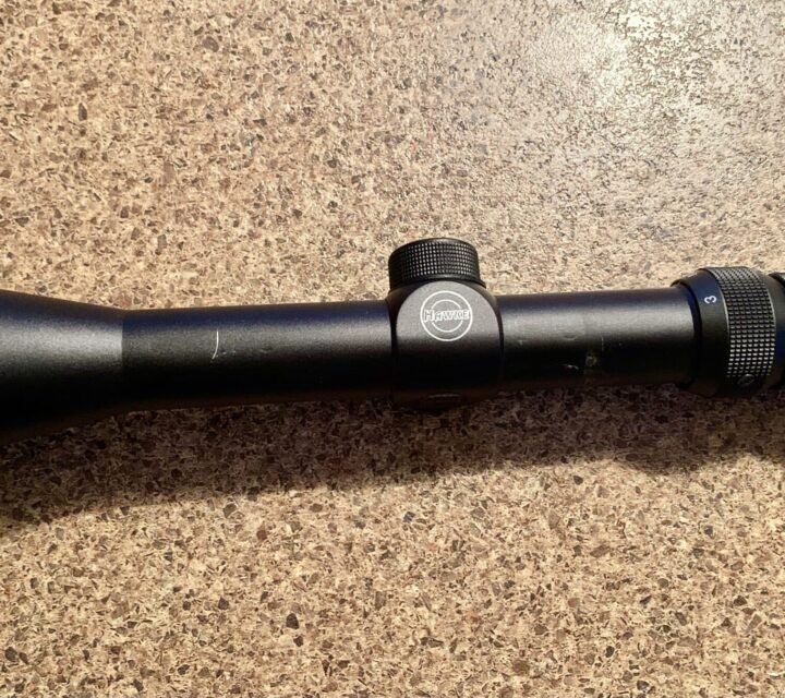 Excellent pour chasse au gros gibier et petit gibier ( cañon interchangeable 270 win