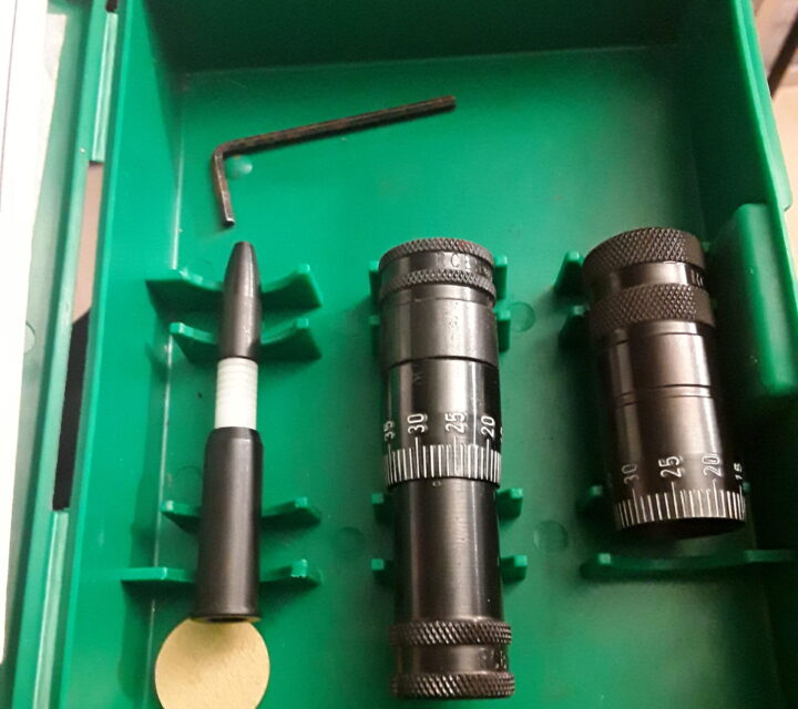 J'ai un micromètre de precision pour le rechargement de munition de 30/06 mais je ne men sert pas car je n'ai pas ce calibre MAIS je pourrai l'echager pour le meme mais en calibre 243 ou 308 ou 300Mag. 100$. Cell-texte: 514-943-4033