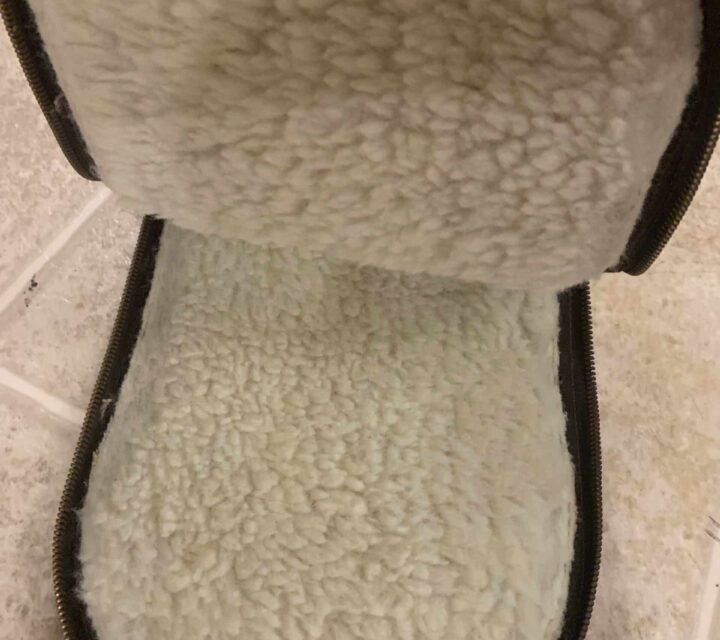 Très belle étui maya en cuir vintage introuvable regarder les photos pour les mesures