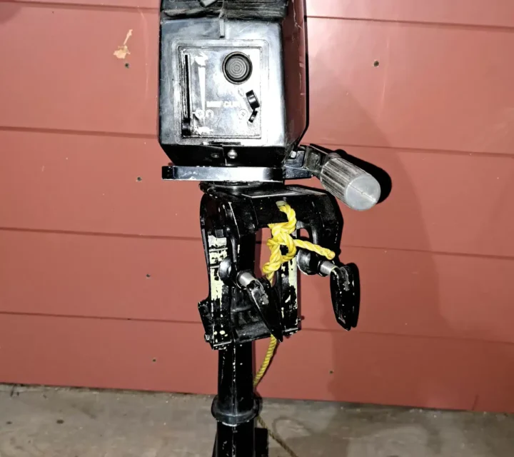 Moteur hors bord mercure 2.2 réservoir à essence neuf