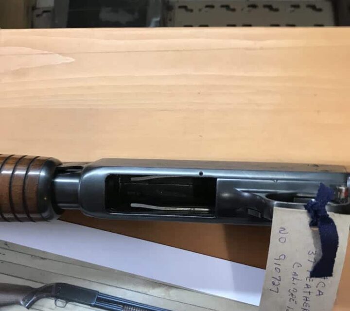 Fusil Ithaca - modèle 37 Featherlight - calibre 12 - canon 28 po