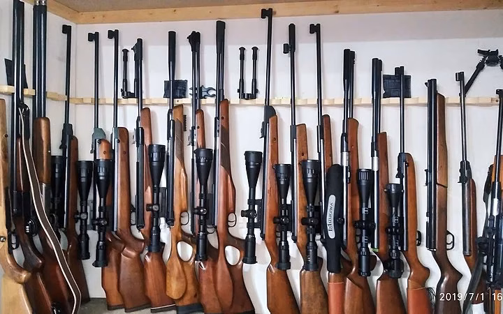 Service de rachat d'armes à  feu et de succession