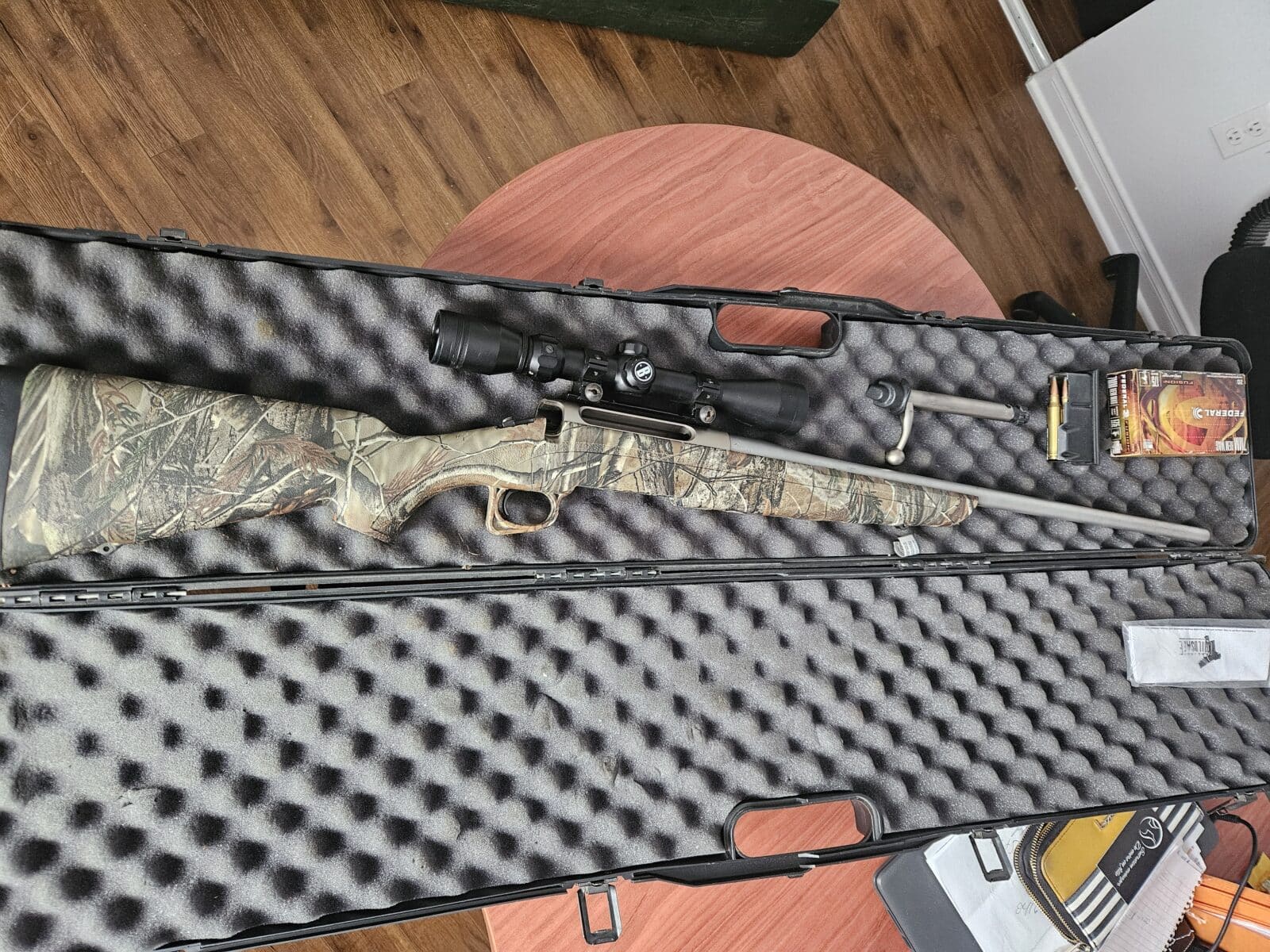 Remington model 770 , 7MM mag stinless, camo