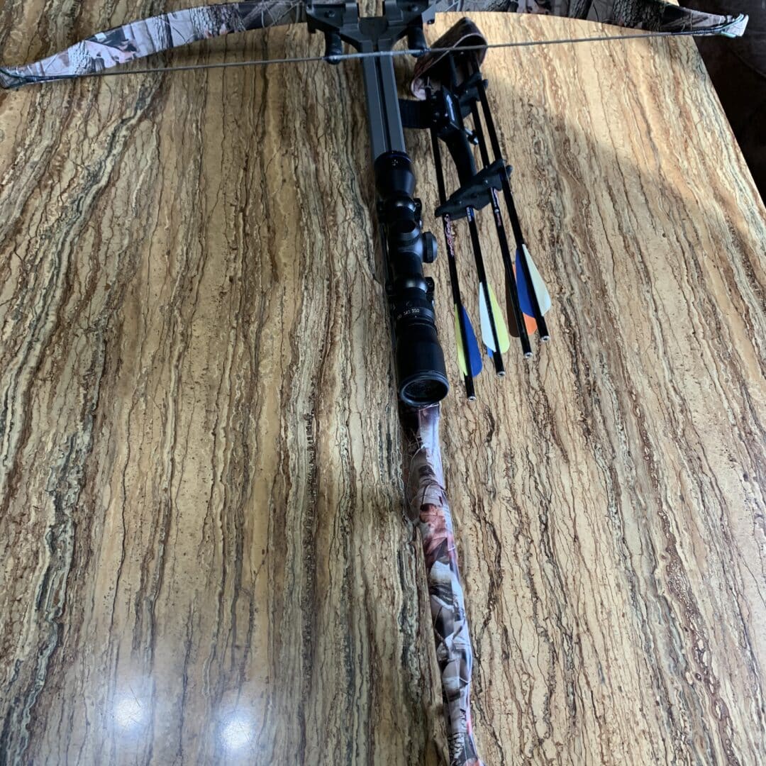 ARBALETE EXCALIBUR EXOMAX 350 PIED/SEC 225 LBS CAMOUFLAGE REALTREE. EN EXCELLENTE CONDITION