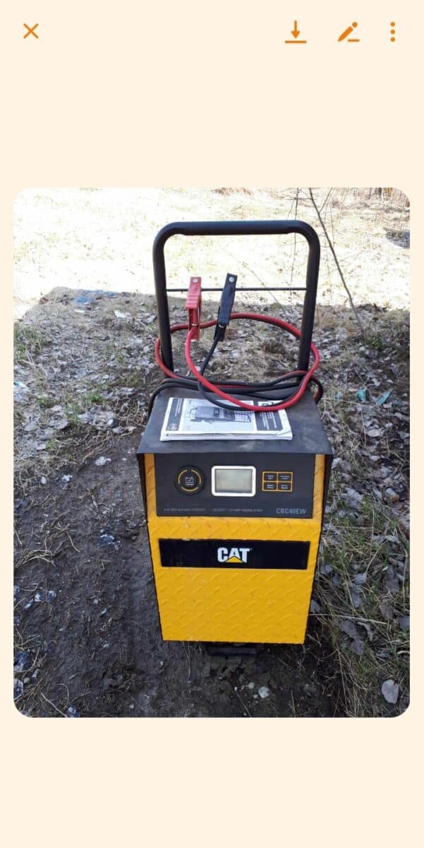 Chargeur batterie CAT