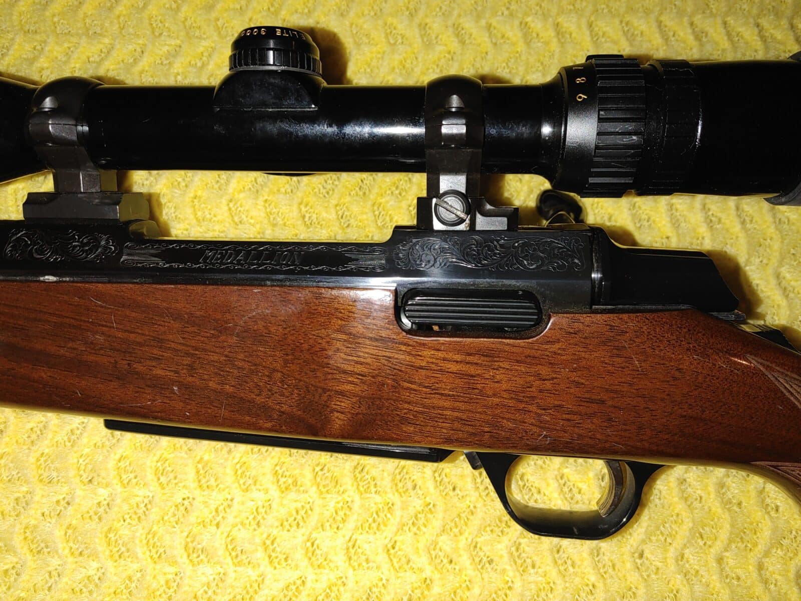 Carabine Browning A Bolt Medaillon avec télescope Bausch & Lomb