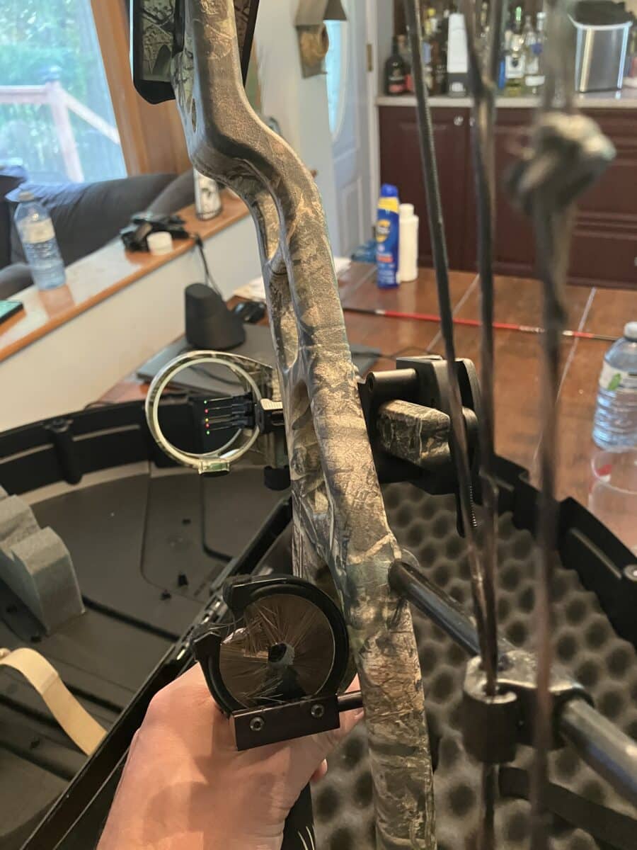 Hoyt TurboHawk 60lbs pret pour la chasse.