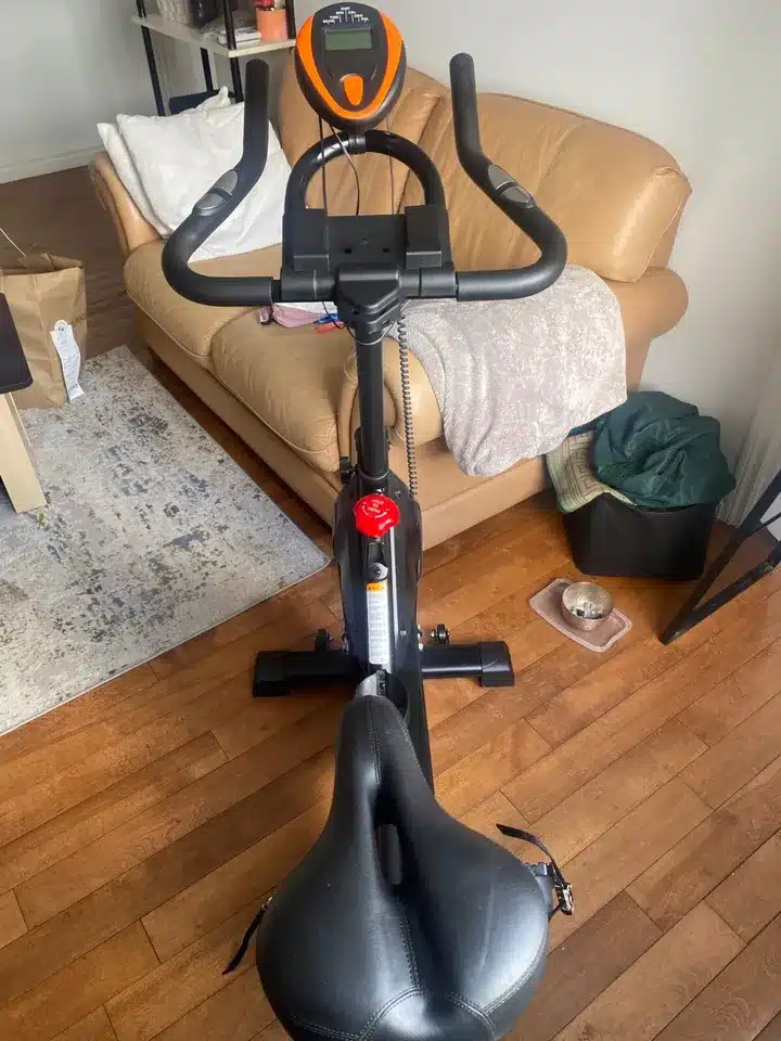 vélo d’appartement avec compteur de nombre de calories, dis