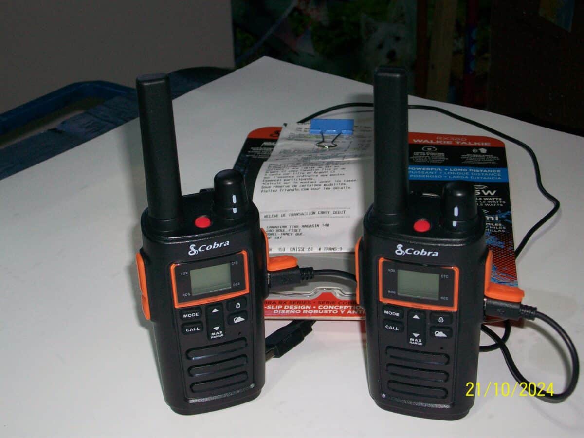 Walkie Talkie Cobra RX380