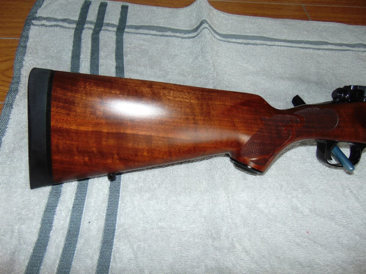 Pour la relève Winchester Model 70 Featherweight cal. 243