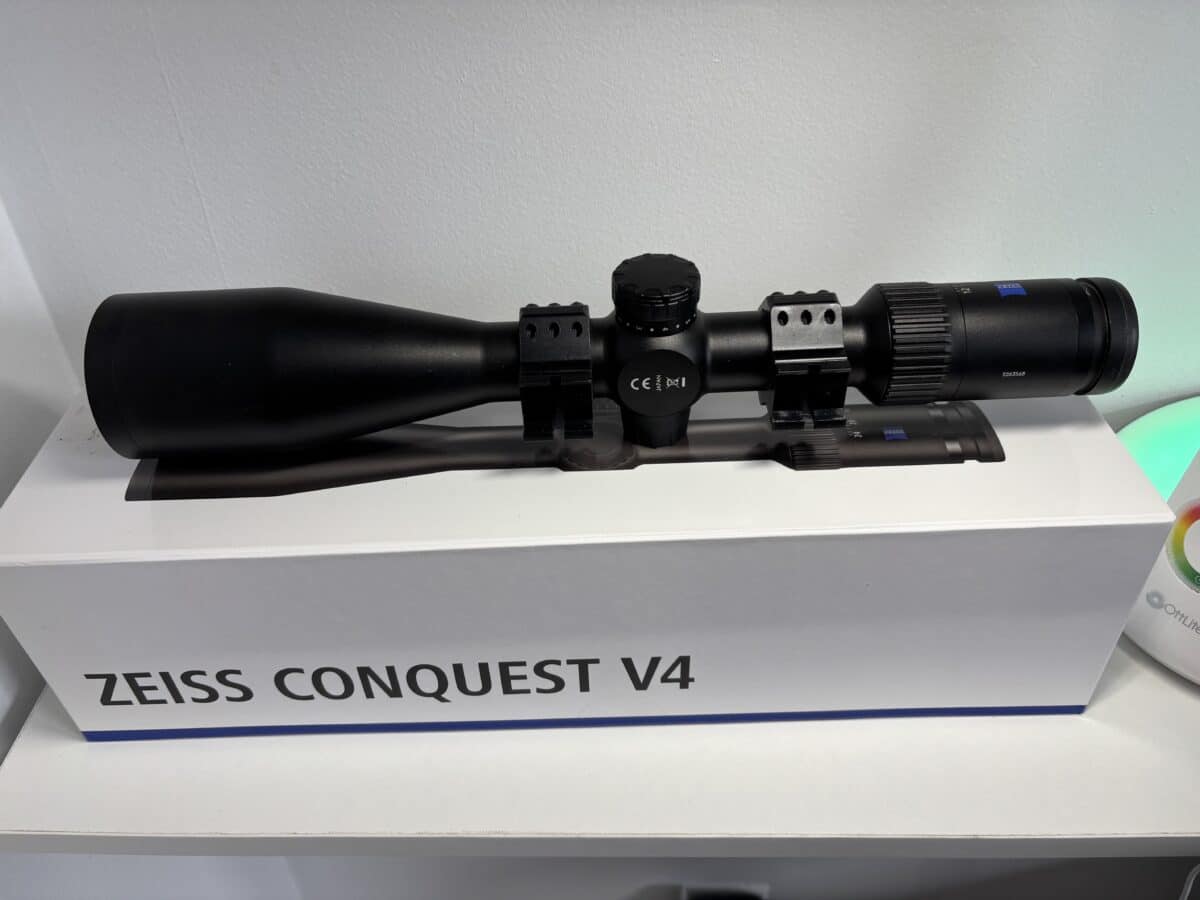 ZEISS CONQUEST V4 SCOPE. NEUF