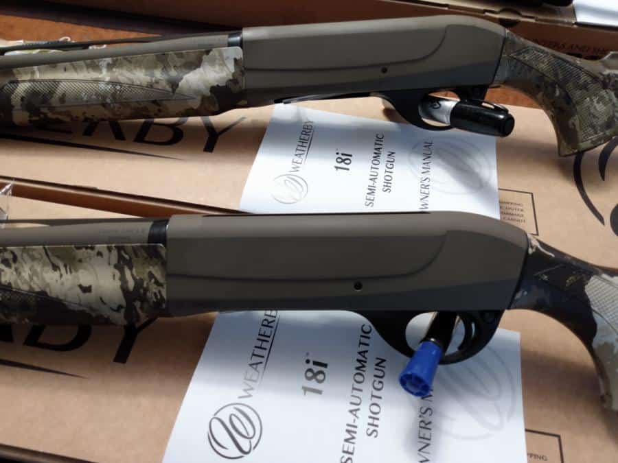 ***1-Weatherby 18i Waterfowler 12 ga semi auto