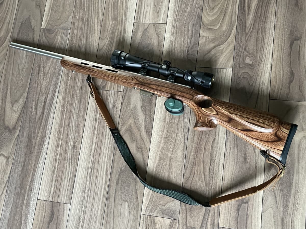 Savage Model 93R17 : Modèle exclusif