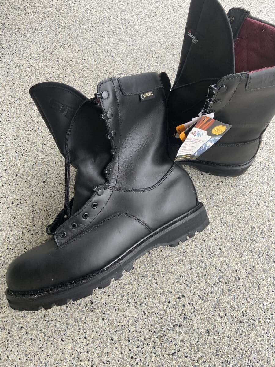 Bottes de chasse STC neuves sans caps