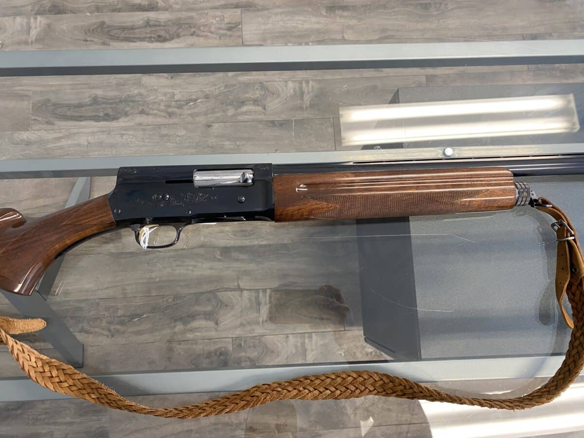 BROWNING AUTO-5 LIGHT TWELVE CAL. 12