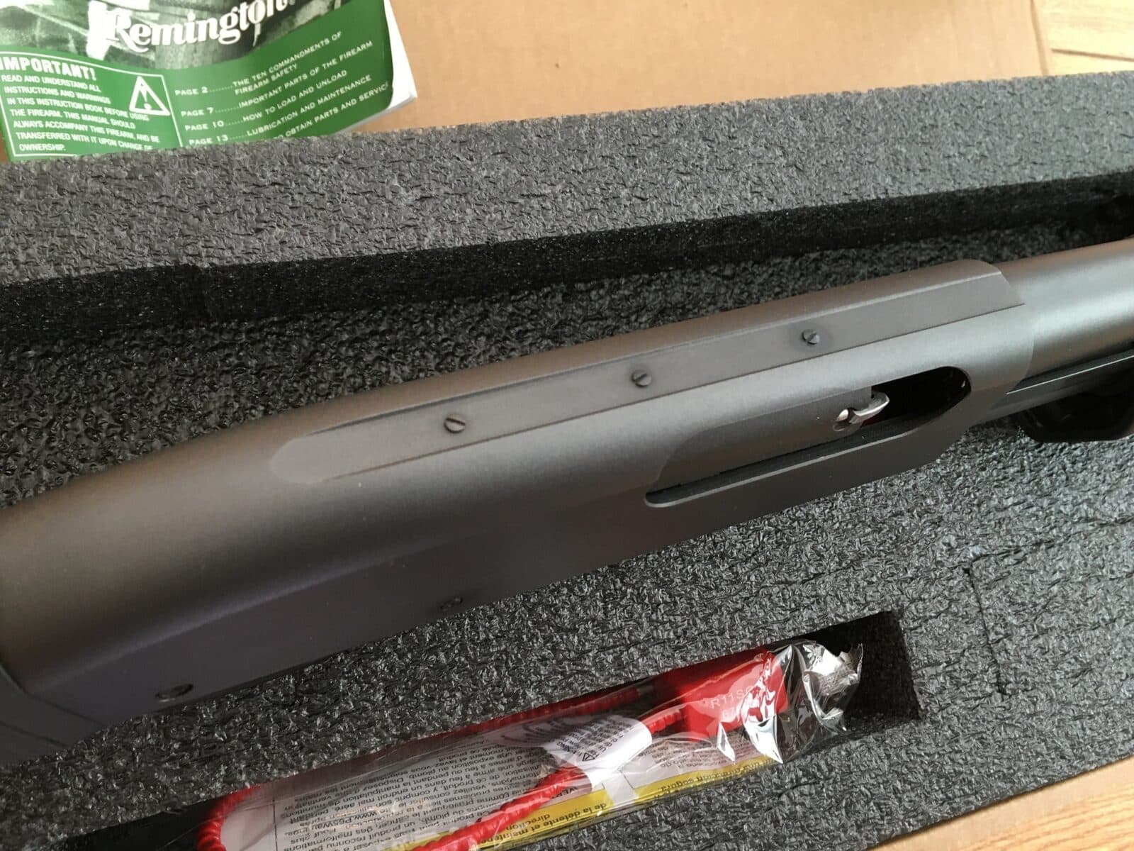 Remington 870 TAC-14, cal. 20, 3″. Extracteur “upgradé”. Neuf