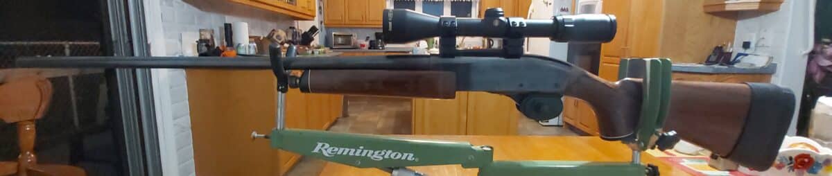 Carabine REMINGTON 7600, 270 win a pompe,1 chargeur, 1 telescope .