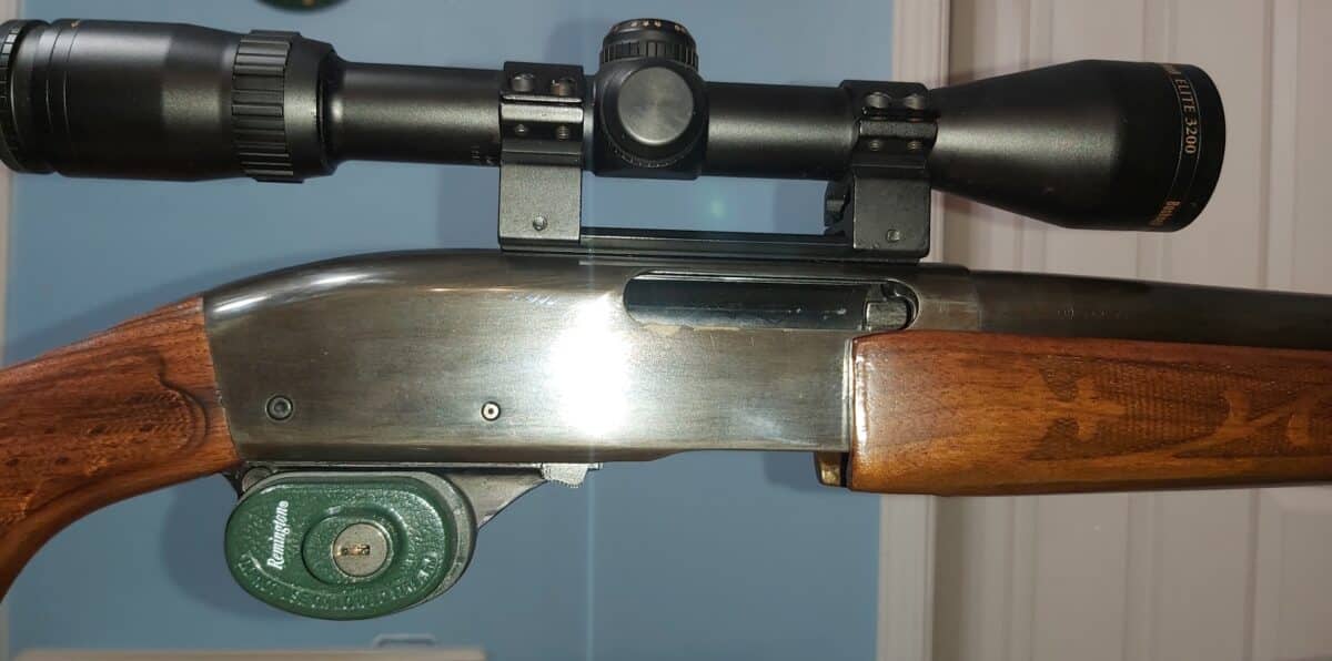 Carabine REMINGTON 7600, 270 win a pompe,1 chargeur, 1 telescope .