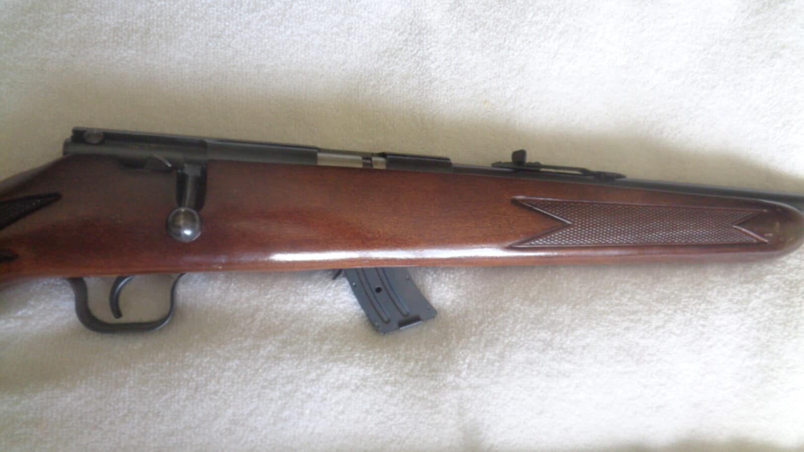 Carabines SAVAGE MK 2 Bolt Action & Cooey mod. 64 (s-auto) .22