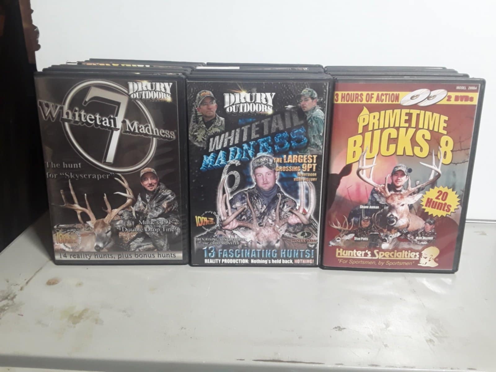 DVD, VHS et revues de chasse