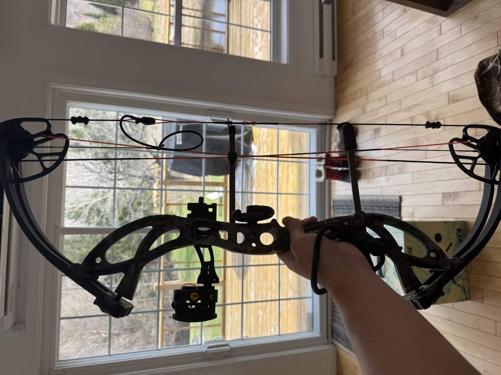 Ajouter à mes favoris Arc à poulies/Compound bow – Bear Cruzer G2