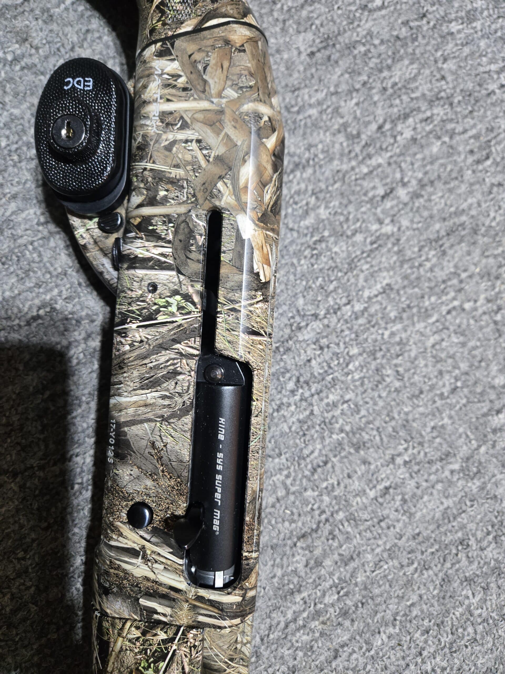 Fusil semi cal.12 neuf