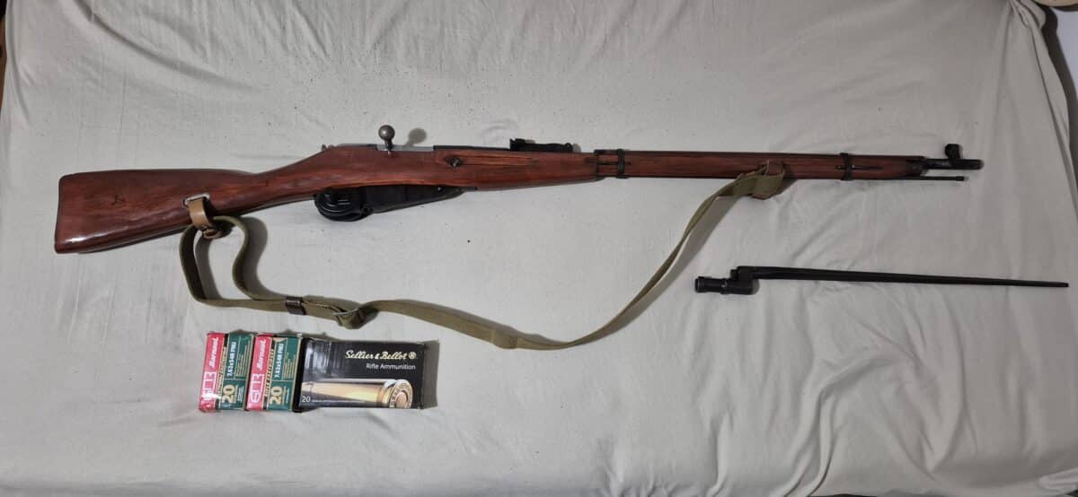 Mosin nagant 7.62x54R avec baillonette et courroie originale