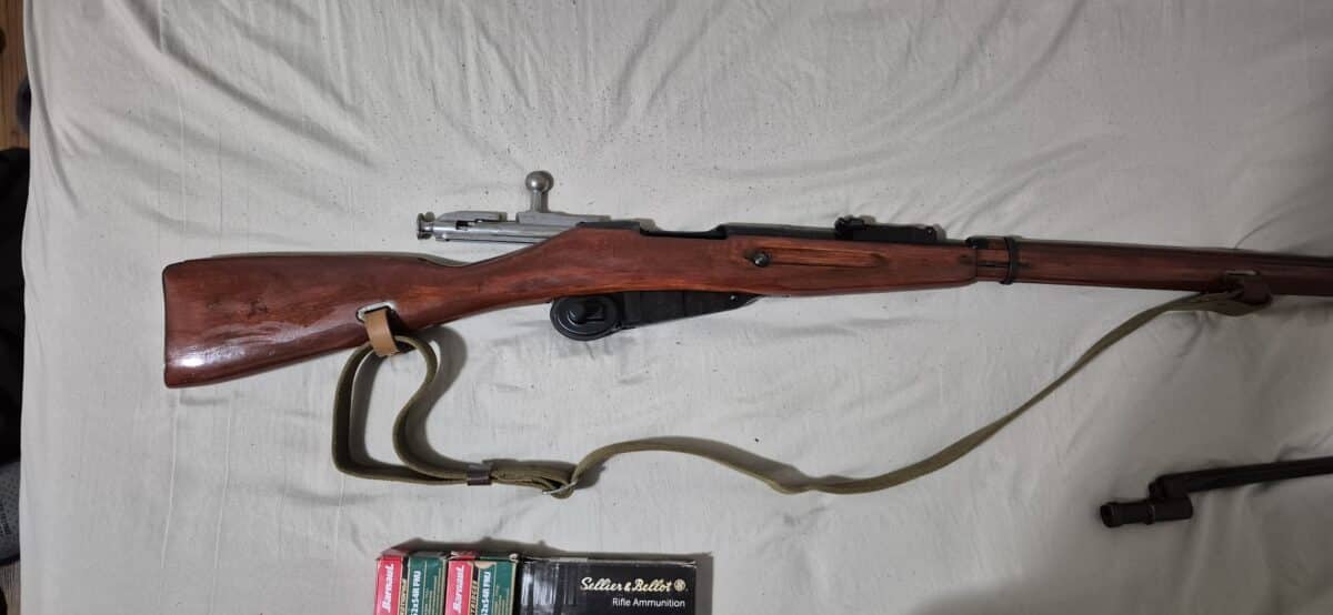 Mosin nagant 7.62x54R avec baillonette et courroie originale